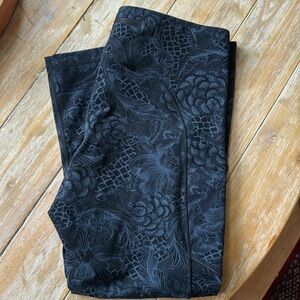 Lululemon Pants size 6